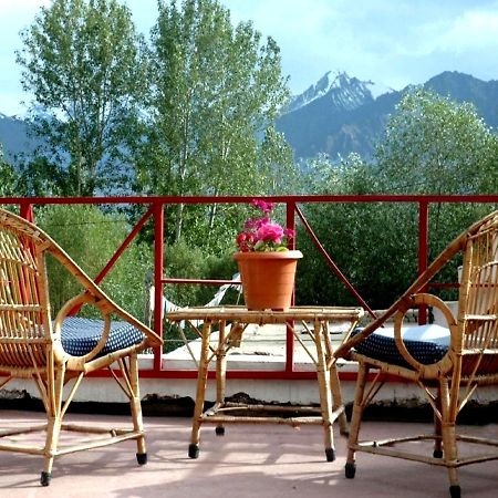 The Mogol Hotel Leh Exterior photo