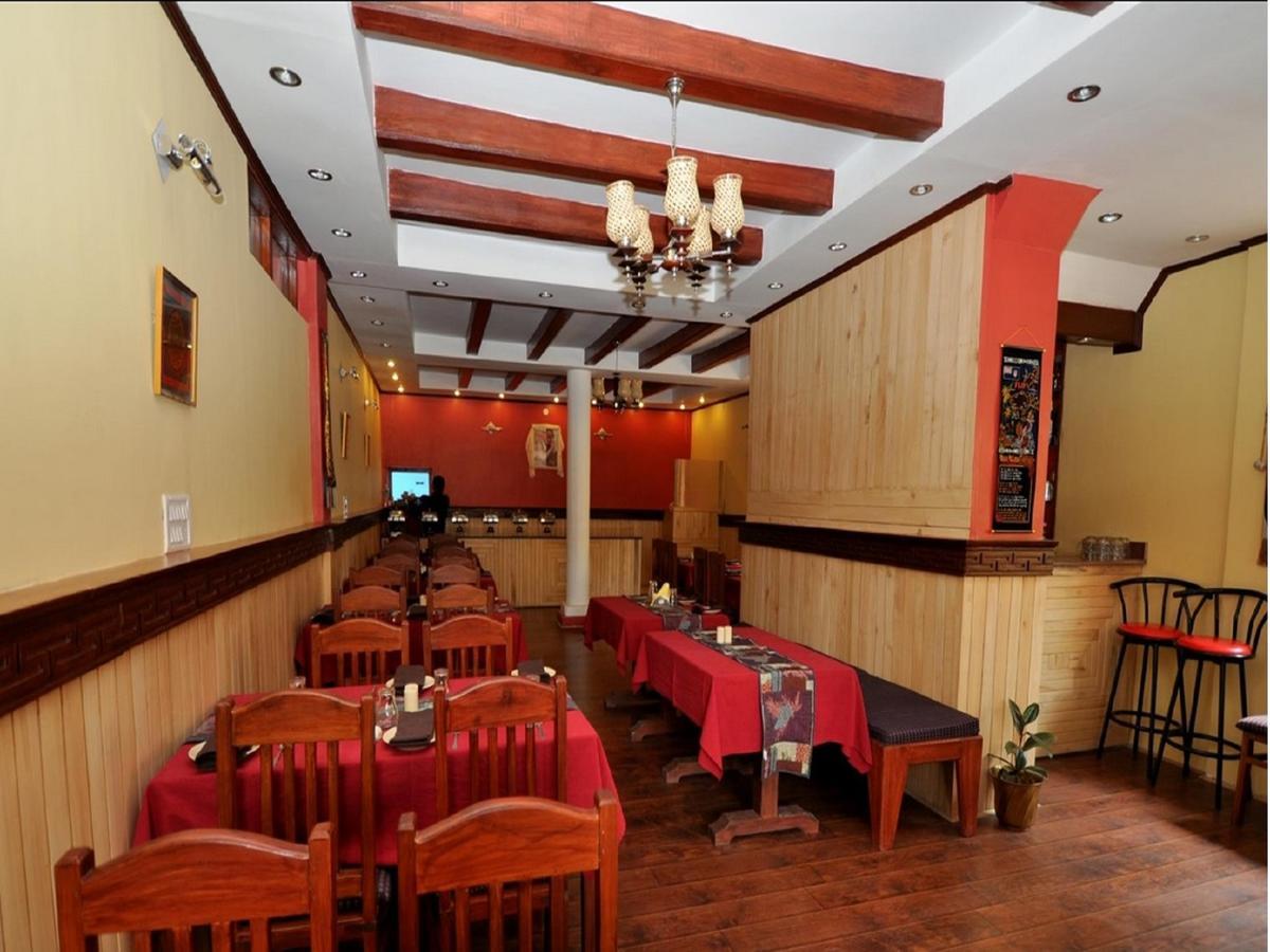 The Mogol Hotel Leh Exterior photo