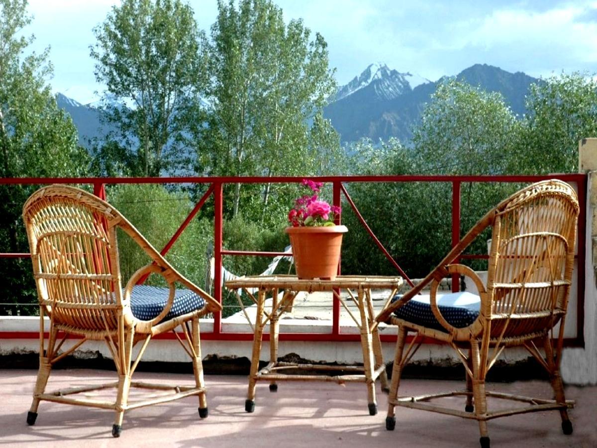The Mogol Hotel Leh Exterior photo