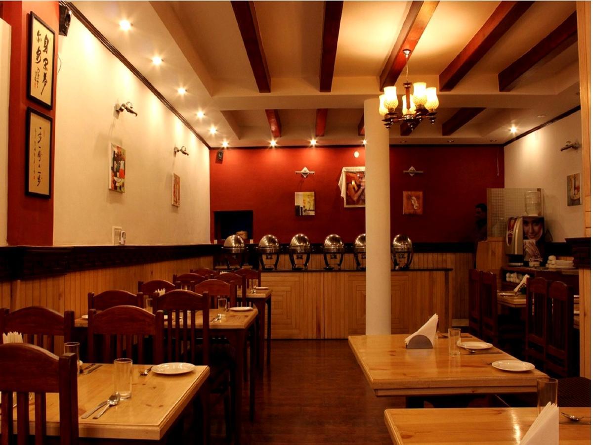 The Mogol Hotel Leh Exterior photo